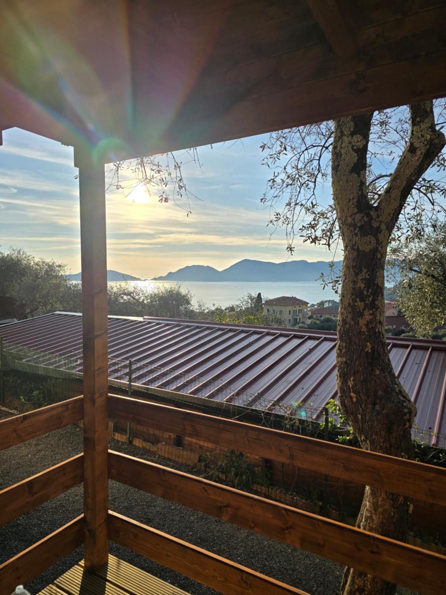 Hotel Campeggio Gianna Golfo Dei Poeti Lerici Exterior foto