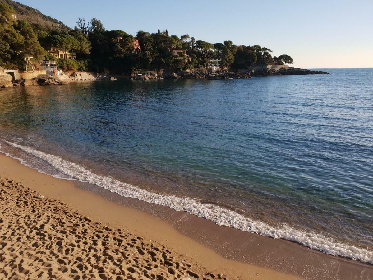 Hotel Campeggio Gianna Golfo Dei Poeti Lerici Exterior foto